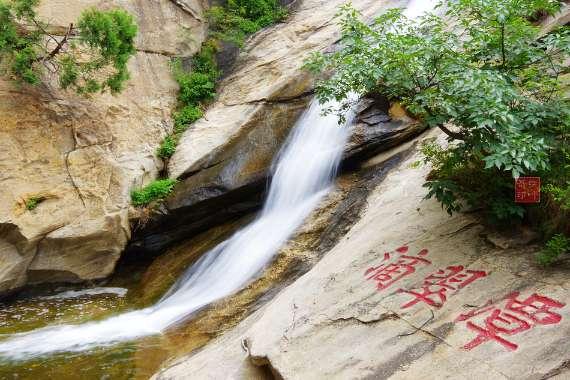 驾驶员注意! 西商高速山区段有中雪!
